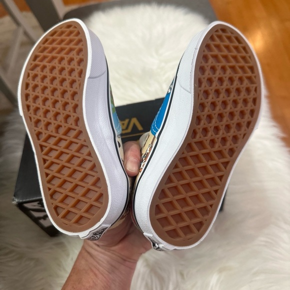 New in Box 2015 Vans + Disney collab Aloha kids 11 - Picture 6 of 6